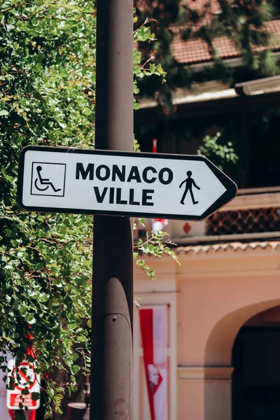 摩纳哥 2023年6月25日 摩纳哥街上的路标 — 图库照片