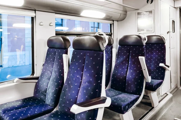 ニース フランス 2023年7月23日 Sncf列車の中で 乗客なしでT Terをタイプする — ストック写真
