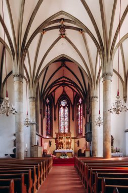 Vaduz, Lihtenştayn - 11 Ağustos 2023: Vaduz Katedrali, Vaduz, Lihtenştayn 'da bir neo-gotik kilise ve Vaduz Katolik Başpiskoposluğu' nun merkezi..