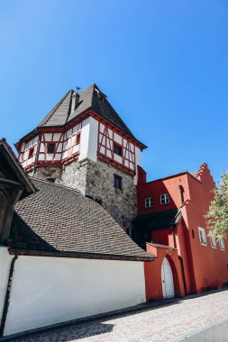 Vaduz, Lihtenştayn - 11 Ağustos 2023: Das Rote Haus, Vaduz 'un sembolü, çünkü ortaçağ Eski Kasabası' nın en eski evi..