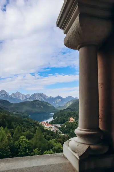 Een Prachtig Uitzicht Vanaf Het Beroemde Neuschwanstein Kasteel Beieren Zuid — Stockfoto