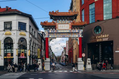 Antwerp, Belçika - 22 Ekim 2023: Çin Mahallesi Van Wesenbekestraat Caddesi, Antwerp, Belçika