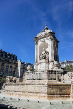 Paris 'teki güzel yer Aziz Sulpice