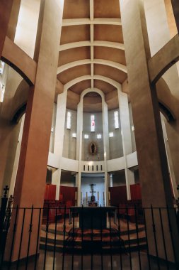 Randol Abbey (Abbaye de Notre-Dame de Randol), Fransa 'nın Auvergne Dağları' ndaki Puy-de-Dome bölgesinde, Saint-Saturnin köyü yakınlarındaki Randol 'da bulunan Benedikt manastırı..