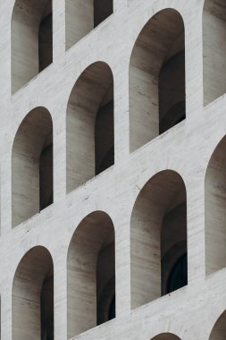 Palazzo della Civilta Italiana (ayrıca Colosseo Quadrato olarak da bilinir) Roma 'nın EUR bölgesinde bir binadır..