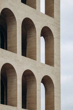 Palazzo della Civilta Italiana (ayrıca Colosseo Quadrato olarak da bilinir) Roma 'nın EUR bölgesinde bir binadır..