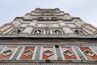 İtalya 'nın Floransa kentindeki Santa Maria del Fiore Katedrali (Çiçek Aziz Mary).
