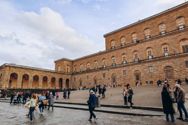 Floransa, İtalya - 29 Aralık 2023: Pitti Sarayı, geniş, çoğunlukla Rönesans, İtalya 'da bir saray.