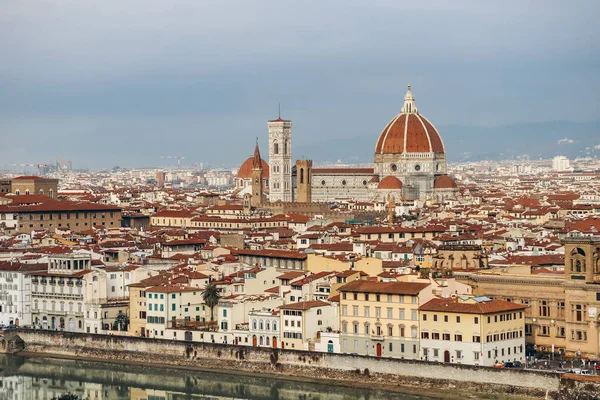 Piazzale Michelangelo 'dan muhteşem Floransa manzarası