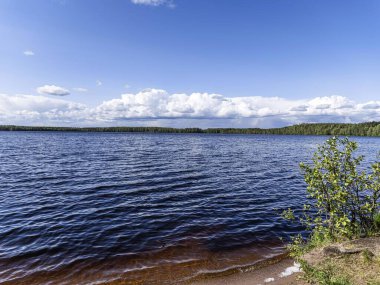 Kuzeybatı Rusya 'daki Leningrad bölgesindeki Vsevolozhsk Gölleri' nin güzel manzarası