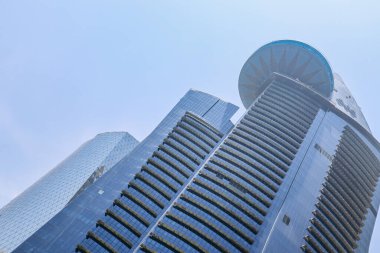 Doha, Katar - 29 Nisan 2024: Batı Körfezi bölgesi, Doha 'da gökdelenleri olan iş bölgesi