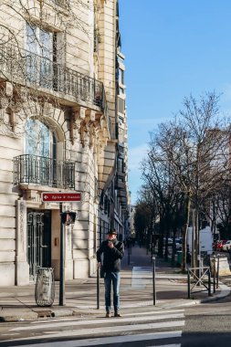 Paris, Fransa - 26 Mayıs 2024: Paris 'in güzel ve burjuva bölgesi