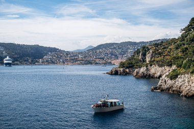 Fransız Rivierası 'ndaki Saint Jean Cap Ferrat yarımadasının göz kamaştırıcı manzarası