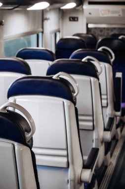 Güney Fransa 'da bir TER treninin içinde.