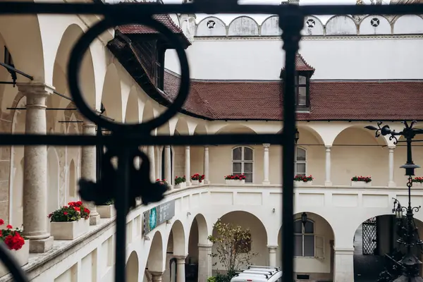 Bratislava Şehir Müzesinin avlusu.