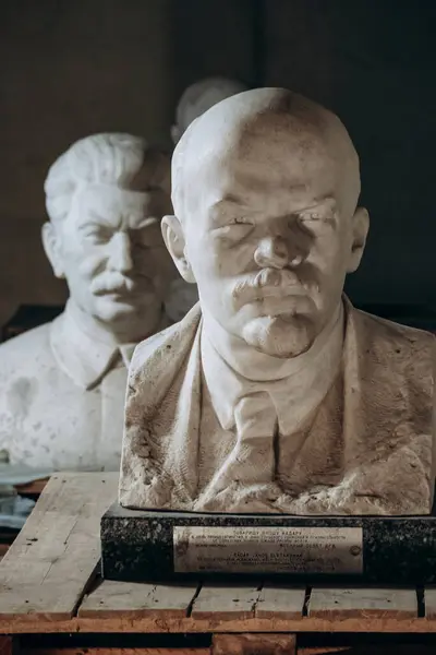 stock image Budapest, Hungary - August 10, 2024: Bust of Lenin and Stalin in Memento Park in Budapest