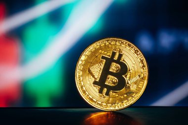 Bitcoin şifreleme madeni parası. Yakın plan.
