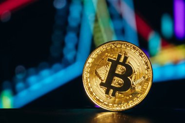 Bitcoin şifreleme madeni parası. Yakın plan.