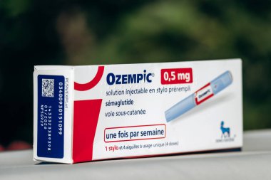 Nice, Fransa - 15 Ekim 2024: Meşhur diyabet ilacı Ozempic 'in yakın çekimi