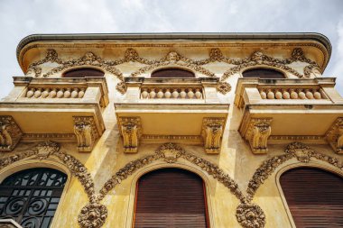 Nice, Fransa - 29 Haziran 2024 Terk edilmiş Villa Cameline, şimdi en iyi modern sanat mekanlarından biri.