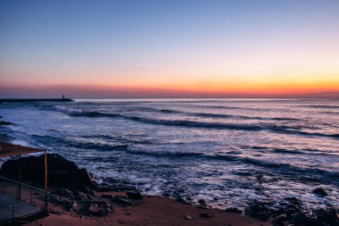 Portekiz, Porto sahilinden gün batımında Atlantik Okyanusu manzarası