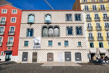 Lizbon, Portekiz - 28 Aralık 2024: Casa dos Bicos - Jose Saramago Vakfı, Lizbon 'da tarihi bir dönüm noktası ve kültür merkezi