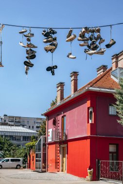 Ljubljana, Slovenya - 15 Ağustos 2024: Ljubljana 'daki Metelkova bölgesi, alternatif sanat ve toplum alanları ile tanınan özerk bir sosyal ve kültürel merkez
