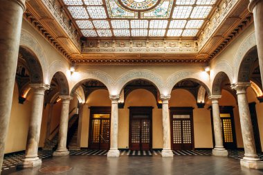 Cenova, İtalya - 22 Eylül 2024: Cenova 'daki Palazzo Gerolamo Grimaldi Sarayı (Palazzo della Meridiana)