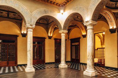 Cenova, İtalya - 22 Eylül 2024: Cenova 'daki Palazzo Gerolamo Grimaldi Sarayı (Palazzo della Meridiana)