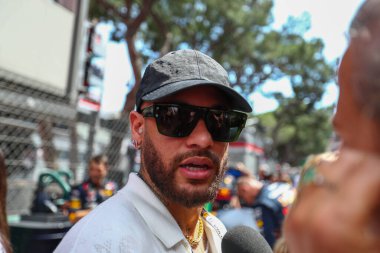 Neymar da Silva Santos Junior, nam-ı diğer Neymar Jr., Paris 'in BRA futbol oyuncusu Saint Germain Ligue 1, Fransa