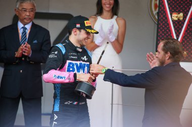 F1 Irk nüktesinin kürsüsü