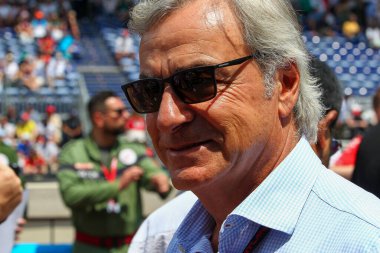 Carlos Sainz Sr (SPA) Eski WRC sürücüsü ve Carlos Sainz 'in babası (SPA) Ferrari F1-2