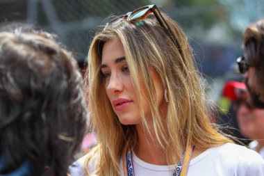 Paddock Formülünde Kız Misafir 