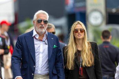  Lawrence Stroll (CAN) - CEO Aston Martin F1 ve eşi Kanada GP 2023 'te Circuit Gilles Villeneuve - Montreal, Quebec, Kanada