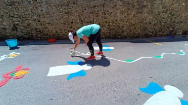 Processione dei Ceri ed kâfir / mum ve çiçek sergisi - Rieti, İtalya