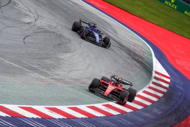 Carlos Sainz (SPA) Ferrari F1-2
