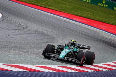 Fernando Alonso (SPA)  Aston Martn AMR2