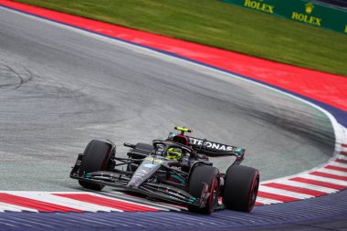 Lewis Hamilton (GBR) Mercedes W14 E Performanc