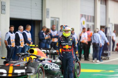  Max Verstappen (NED) Redbull Racing RB19 podyum seremonisi