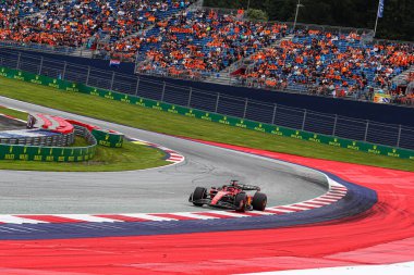 Charles Leclerc (MON) Ferrari F1-2