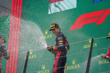 İngiltere 'nin Silverstone kentinde İngiltere GP' si sırasında podyum kutlamaları