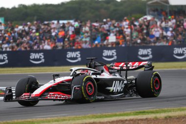  Kevin Magnussen (SVE) Haas VF-2