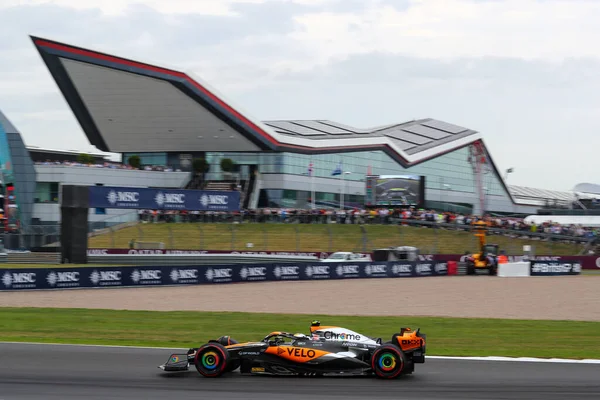  Lando Norris (GBR) McLaren MCL6