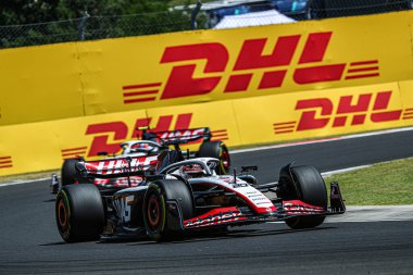  Kevin Magnussen (SVE) Haas VF-2