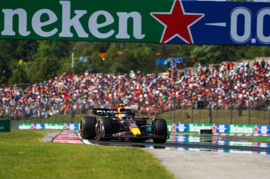  Sergio Perez (MEX) Redbull Racing RB1