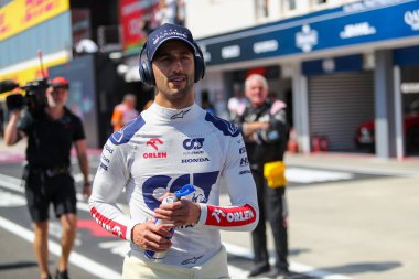  Daniel Ricciardo (AUS) Alfa Tauri AT0