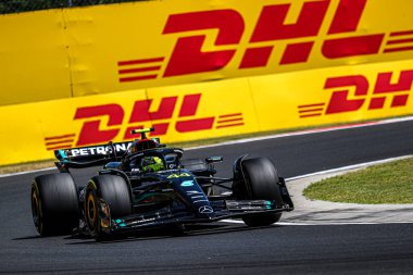  Lewis Hamilton (GBR) Mercedes W14 E Performanc