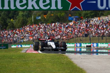  Daniel Ricciardo (AUS) Alfa Tauri AT0