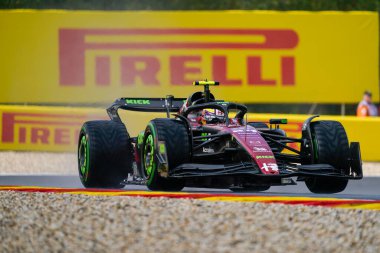  Guanyu Zhou (CIN) Alfa Romeo C4