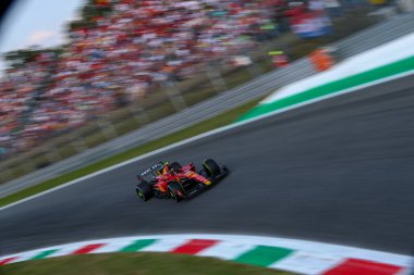  Carlos Sainz (SPA) Ferrari SF-2